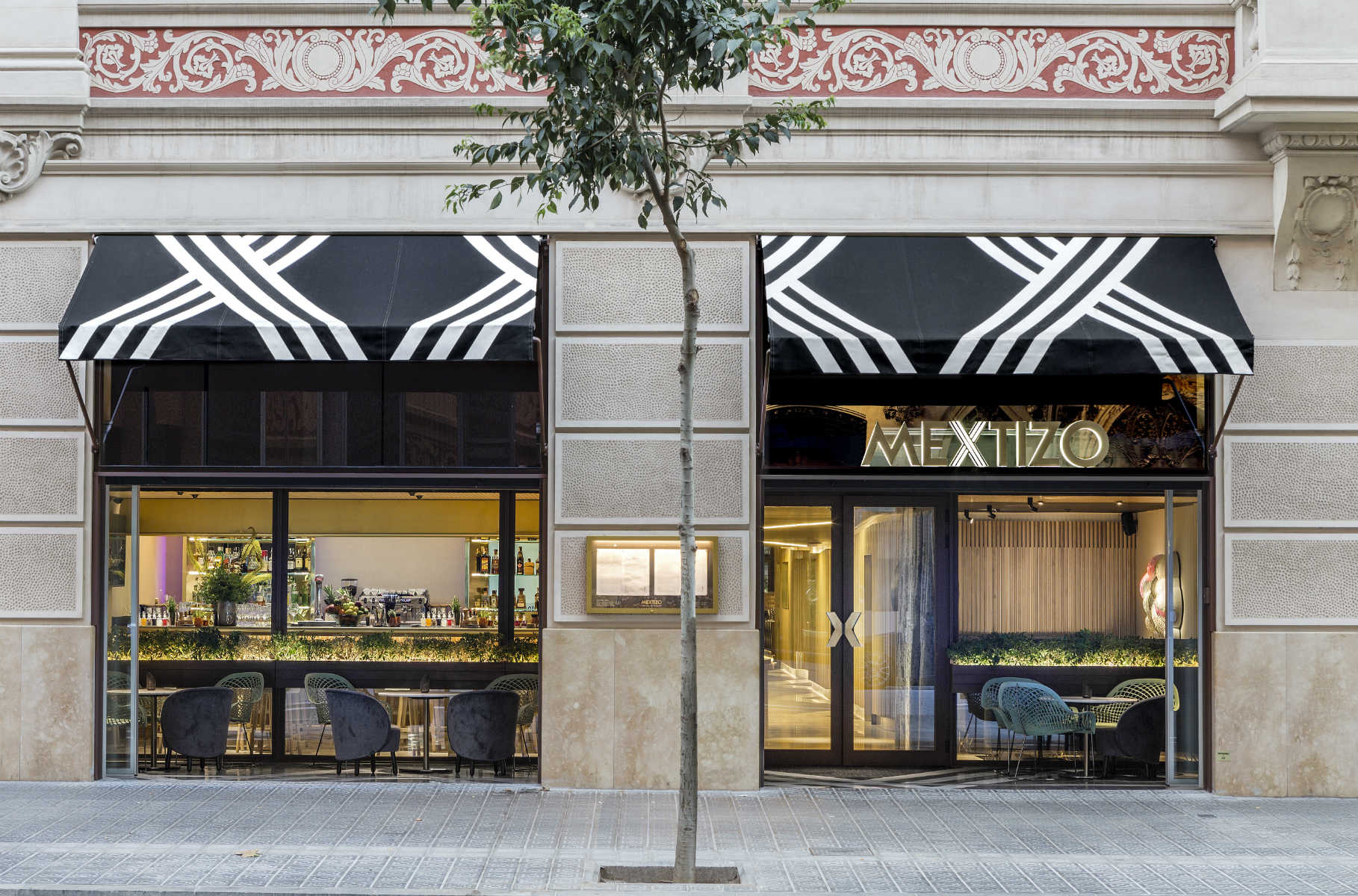 Sel-MXTZO-2873-w2000-h1200